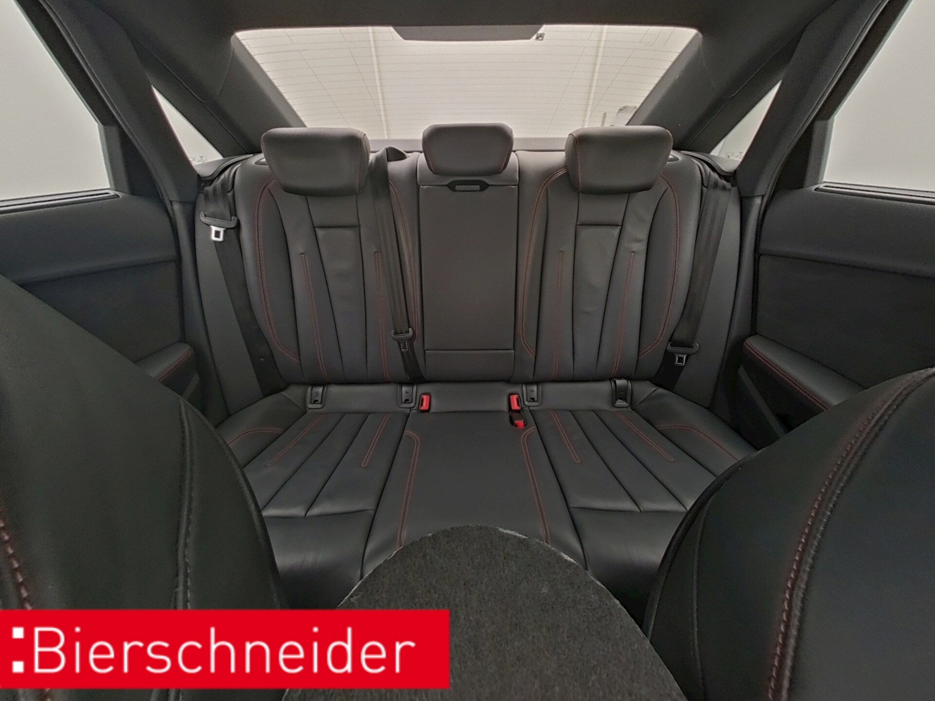 Audi A4 Limousine