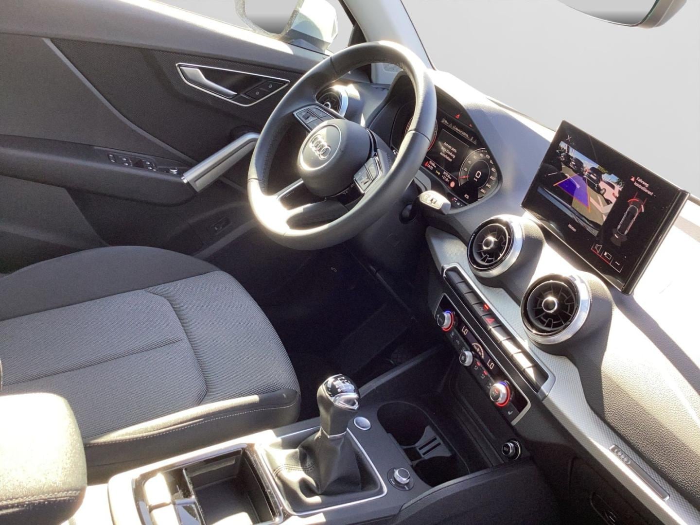 Bild über Audi Q2 advanced 30 TFSI Schaltgetriebe - für weitere Informationen kontaktieren Sie den Audi Partner