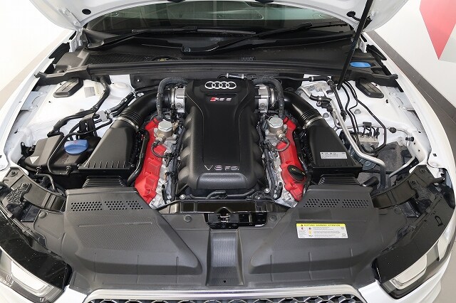 Image about Audi RS 5 Cabriolet RS 5 Cabriolet 4.2 FSI quattro	331(450)	kW(PS)	S tronic