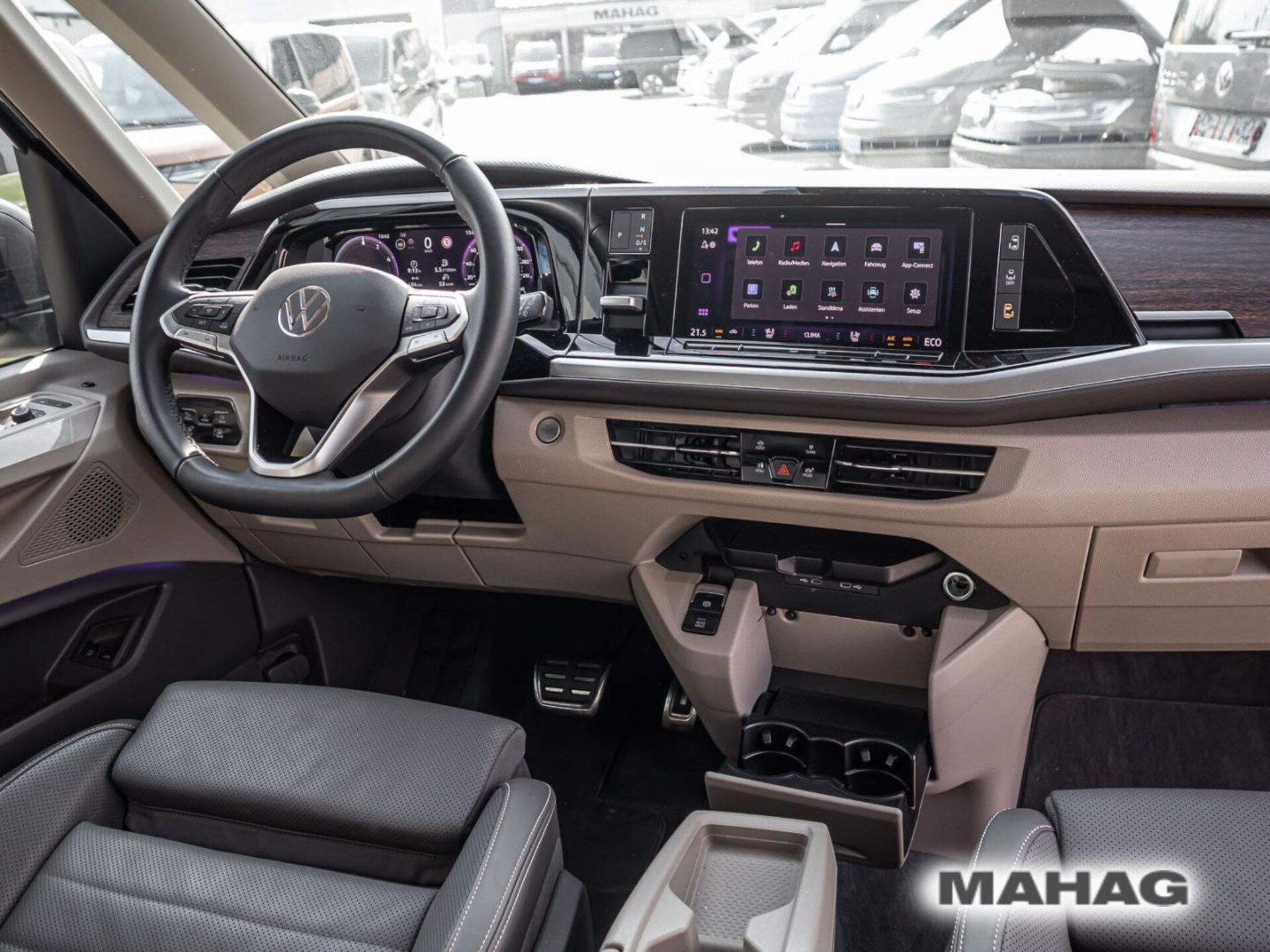 Volkswagen Multivan Langversion Style
