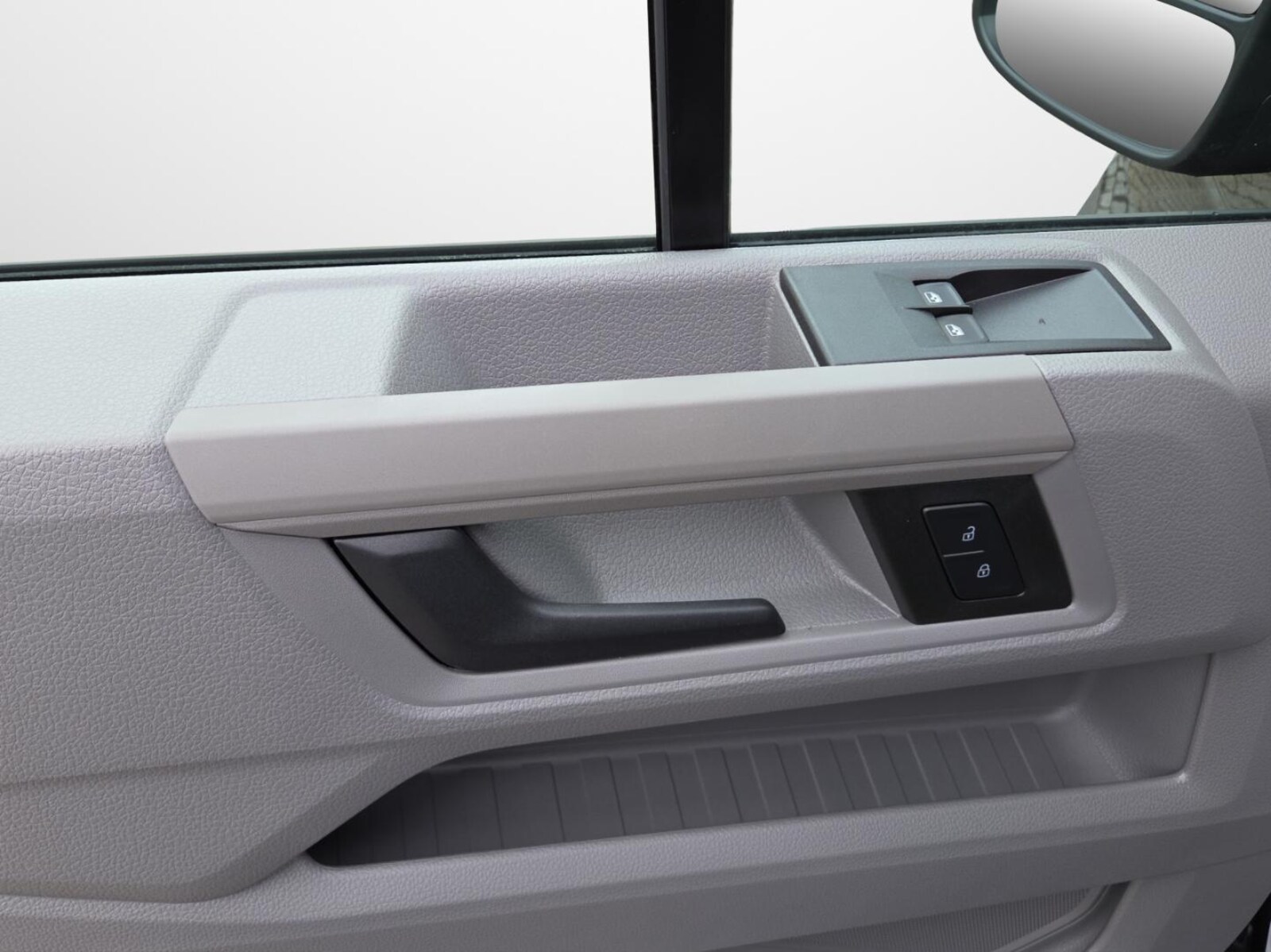 Volkswagen Crafter Kasten mittlerer Radstand – Bild 6