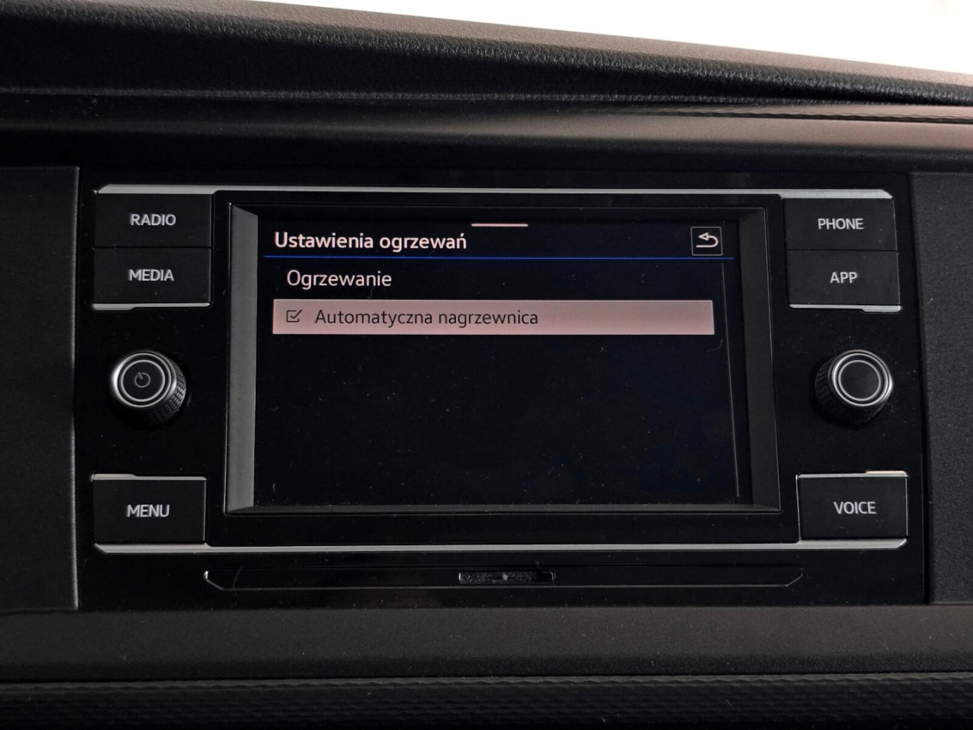 Volkswagen Caravelle 6.1 długi roztaw osi S
