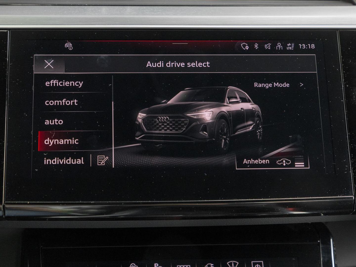 Image about Audi Q8 e-tron S line 55 e-tron quattro