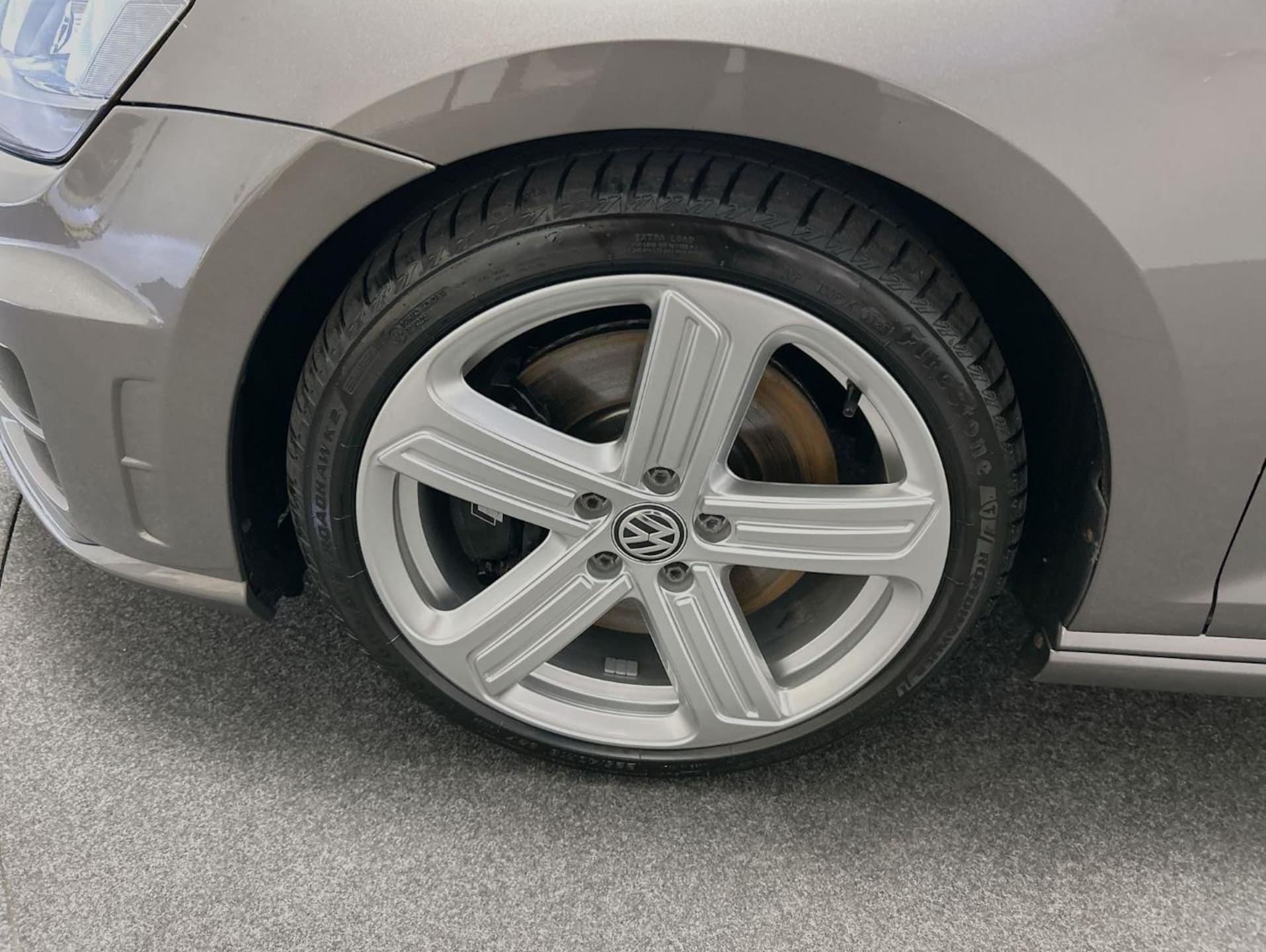Volkswagen Golf R