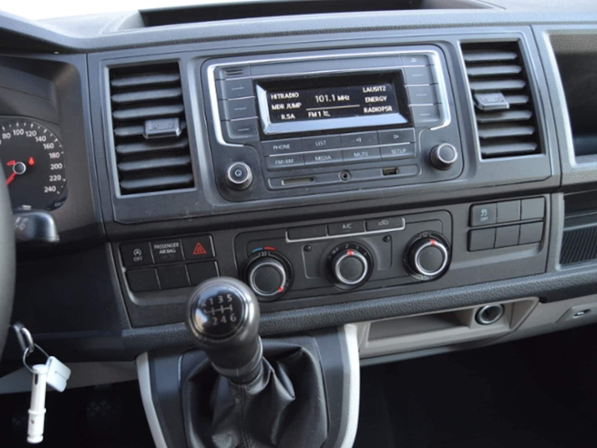 Volkswagen T6 Transporter Kasten kurzer Radstand
