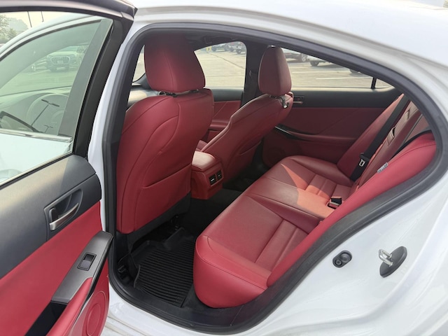2023 Lexus IS 350