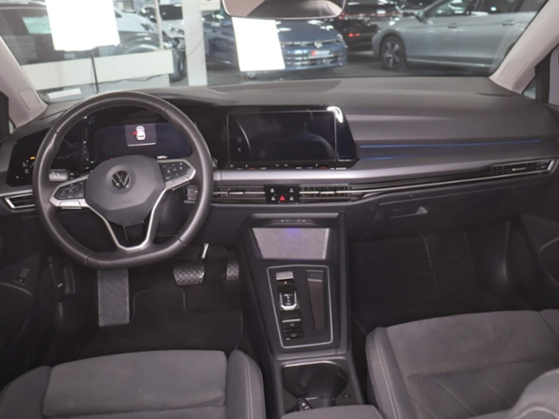 Volkswagen Golf Style