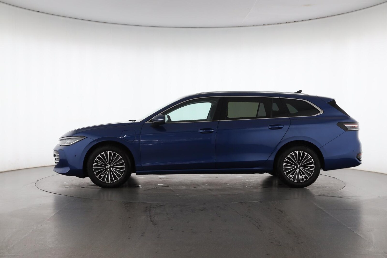 Volkswagen Passat – Bild 3