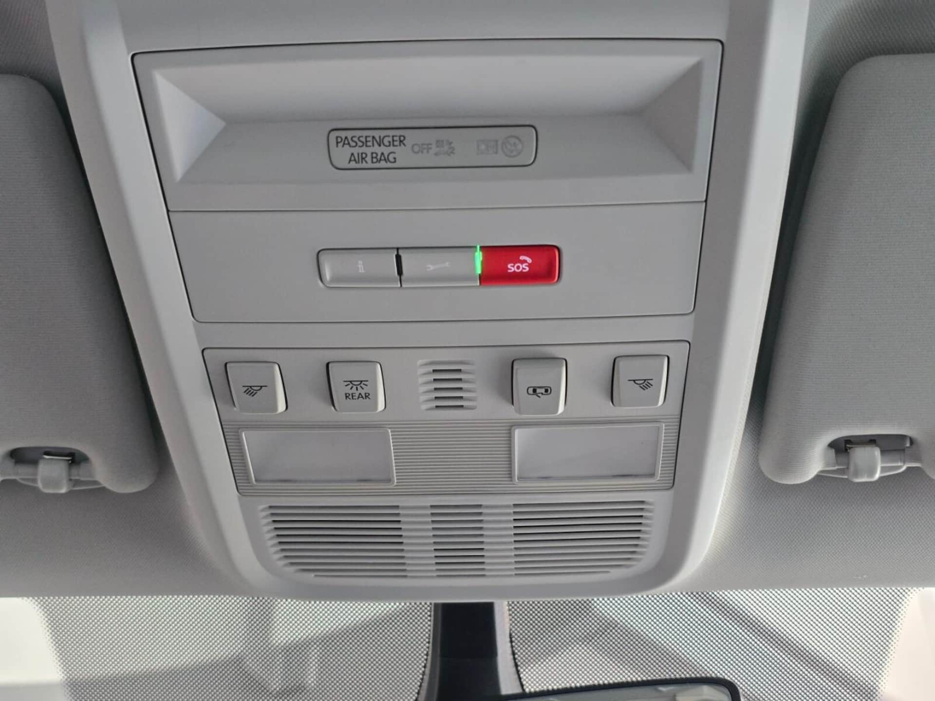 Volkswagen Caravelle 6.1 długi roztaw osi S