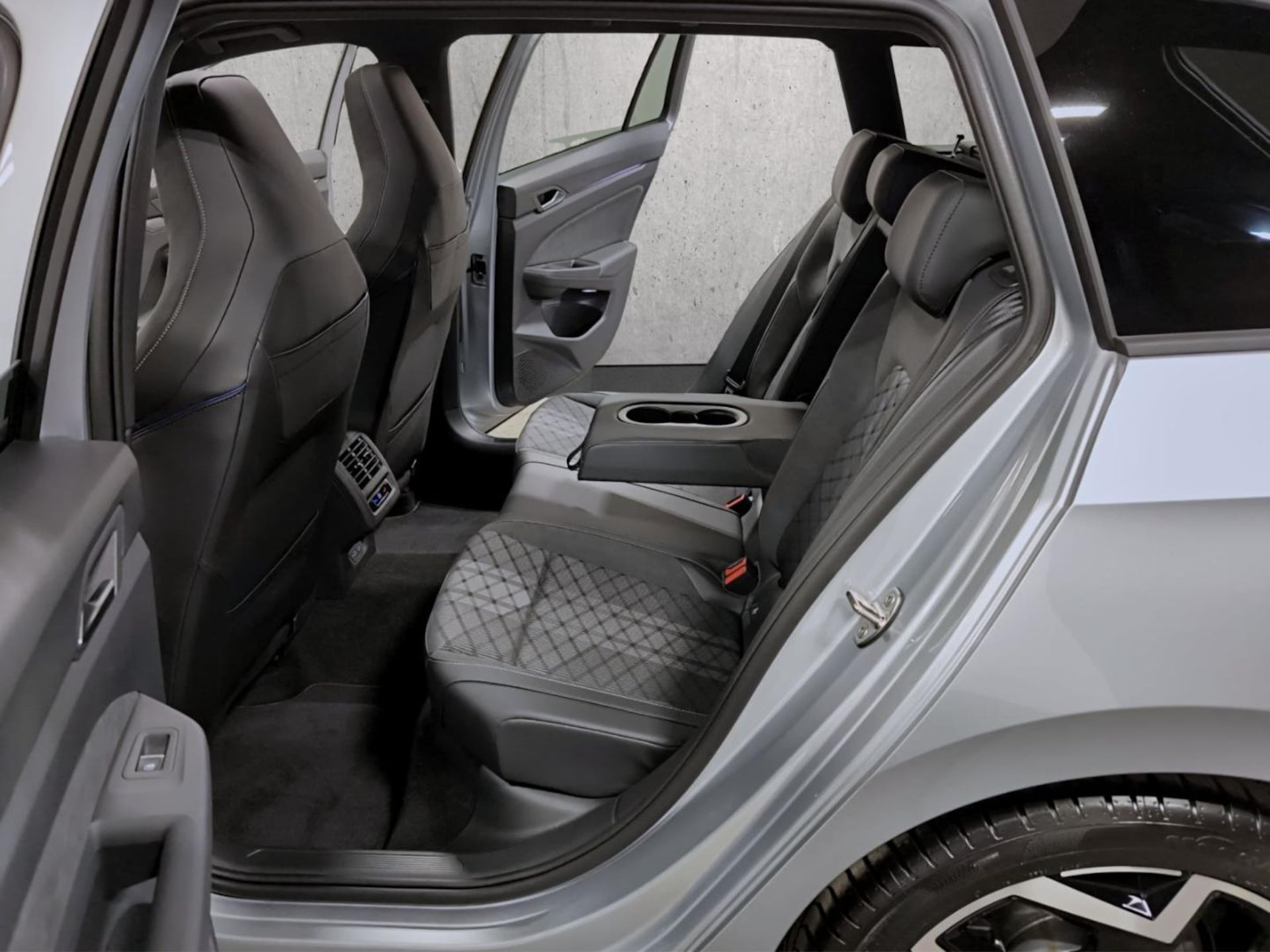 Volkswagen Golf Variant R-Line