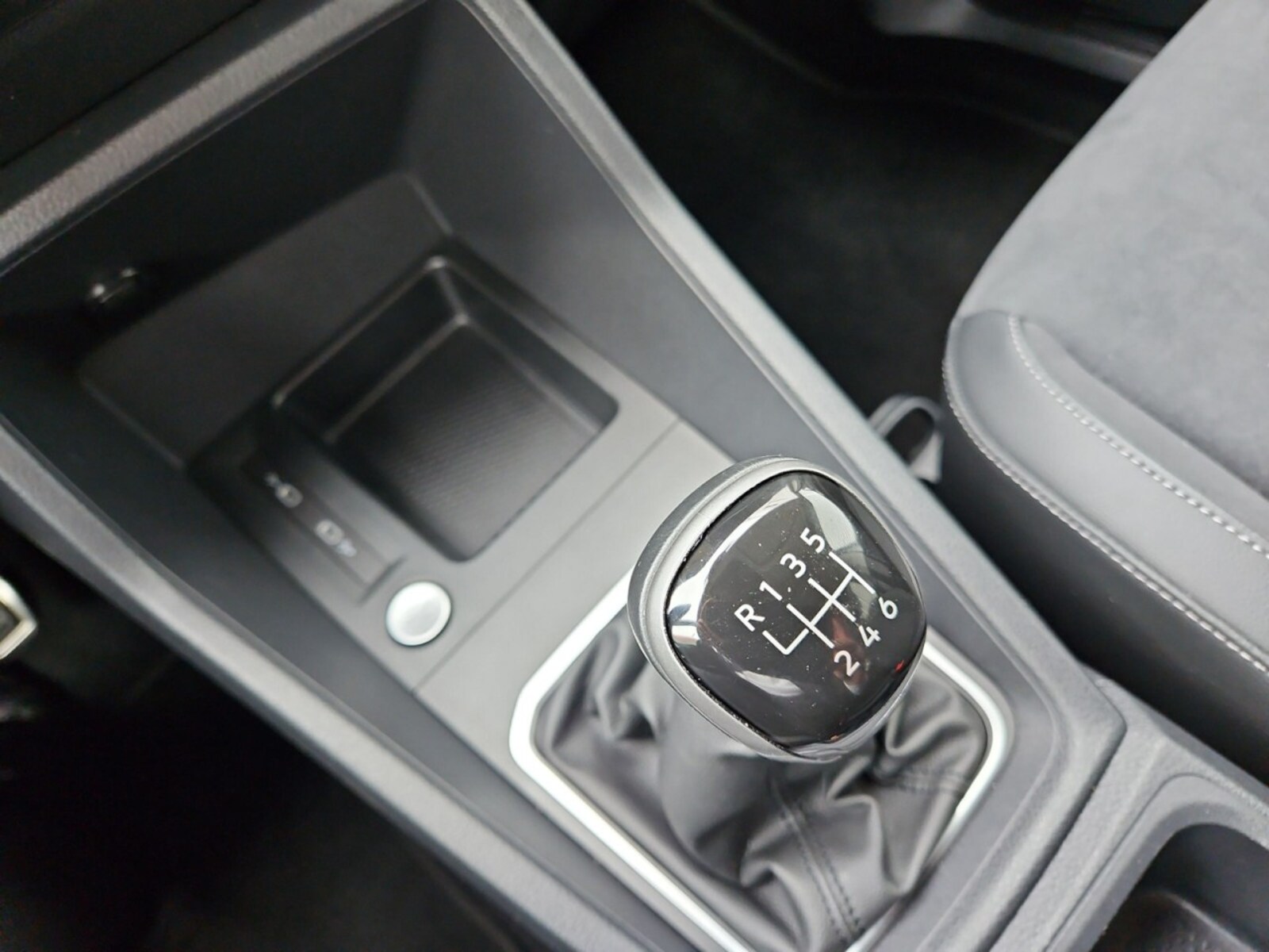 Volkswagen Caddy – Bild 7