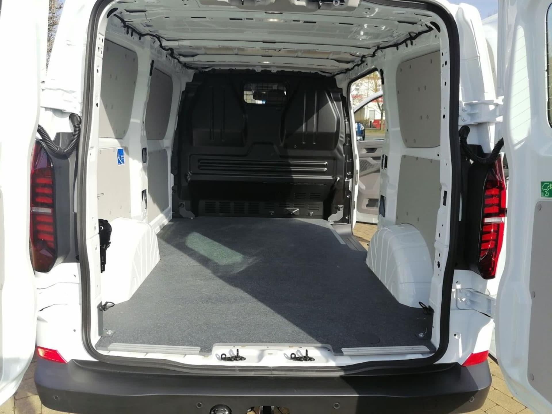 Volkswagen Transporter Kasten kurzer Radstand