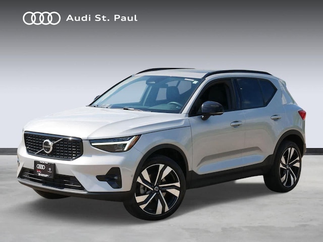 2023 Volvo XC40