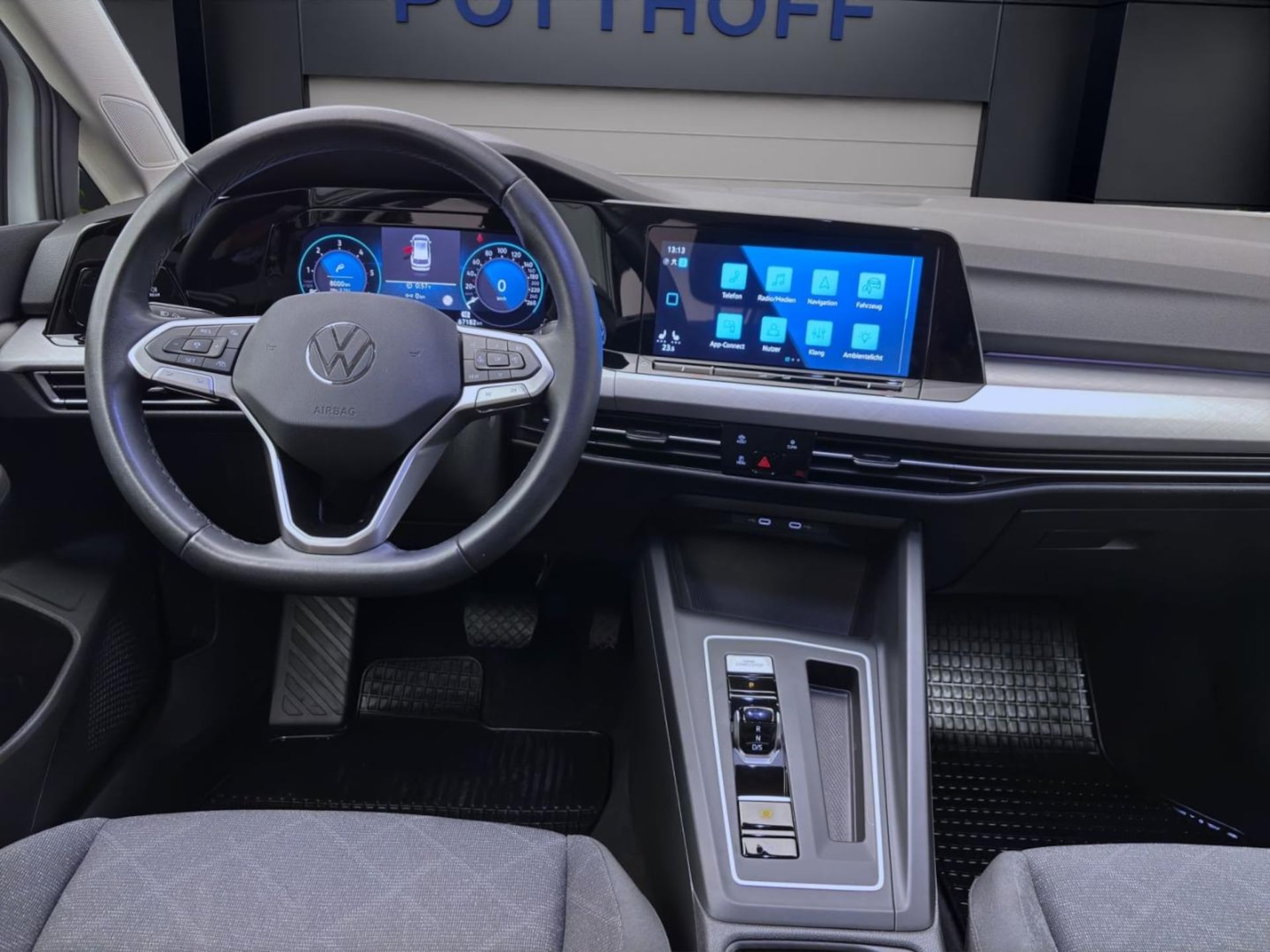 Volkswagen Golf Variant Life