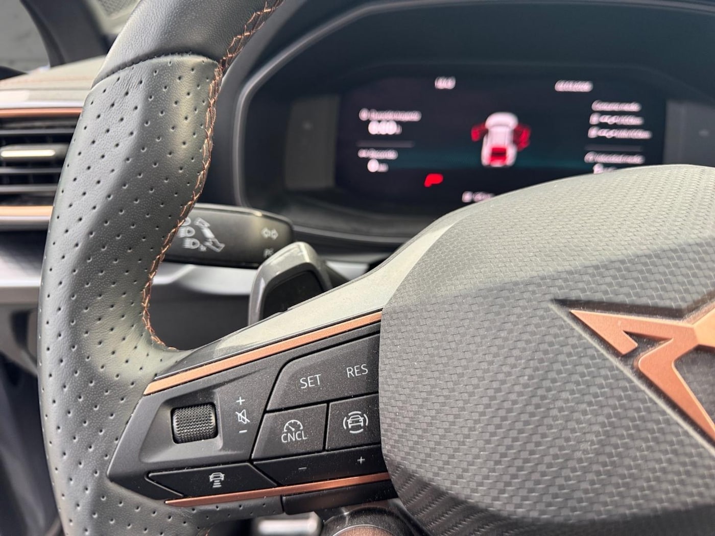 CUPRA Formentor 1.5 TSI e-Hybrid DSG 150 kW (204 CV) — photo 9
