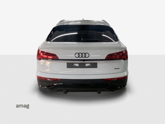 Image de Audi Q5 Sportback TFSI e S line 50 TFSI e quattro 220 kW (299 ch) S tronic - for more details contact your dealer