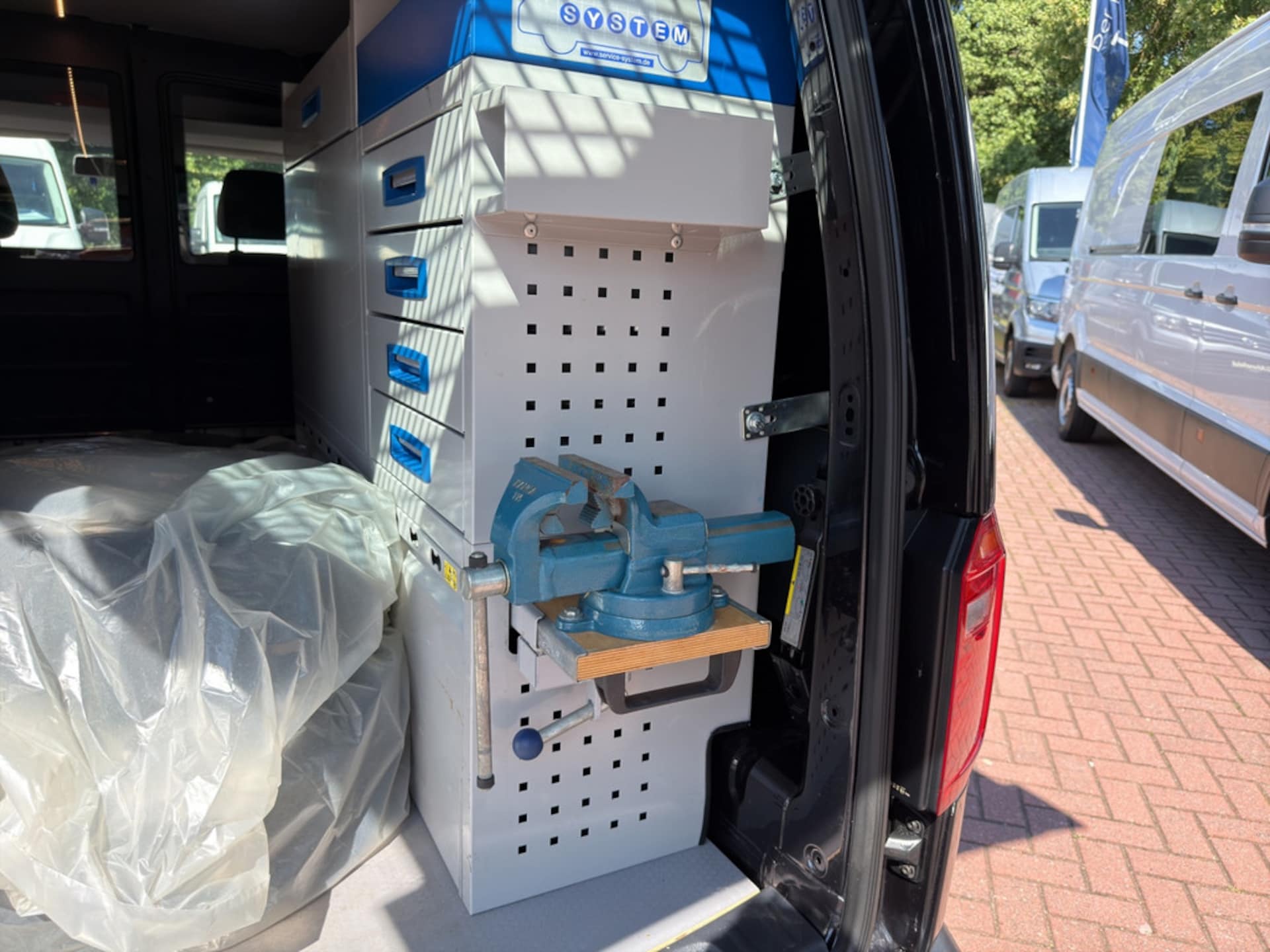 Volkswagen Caddy Maxi Kasten Basis-Modell