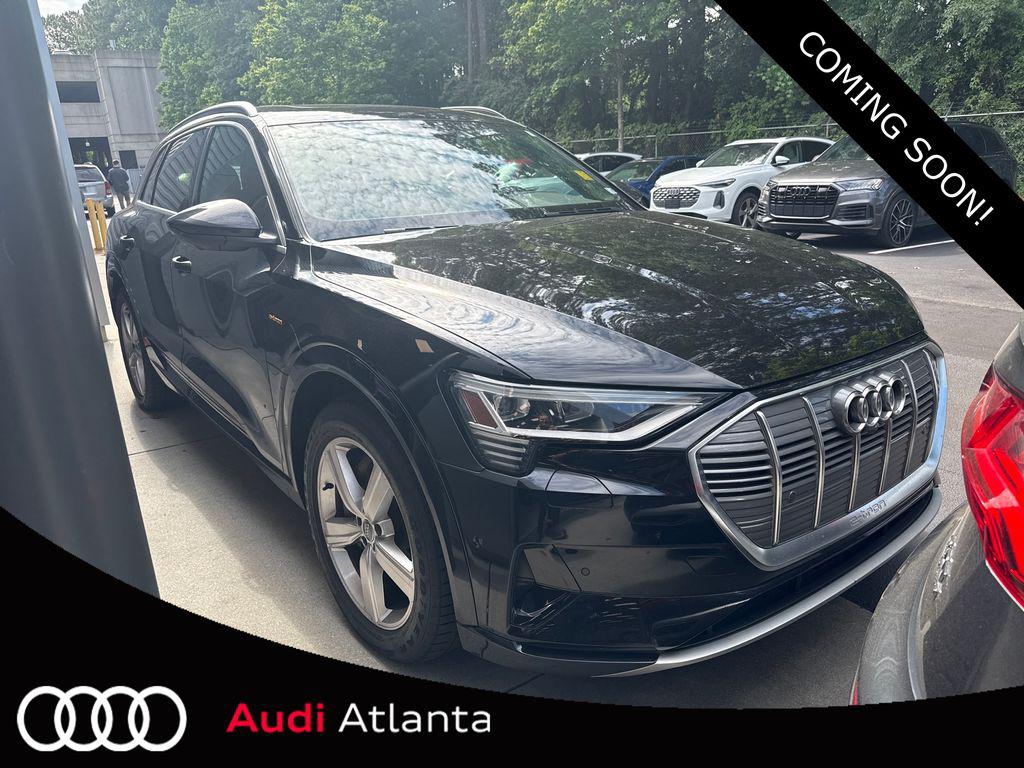 2019 Audi e-tron Premium Plus's photo