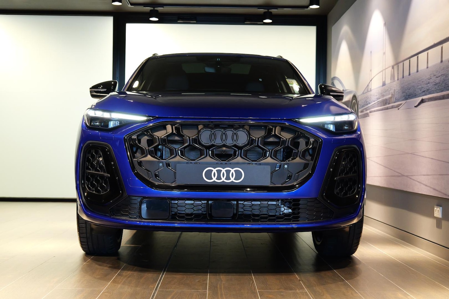Image about Audi Q5 SUV e-hybrid quattro S tronic