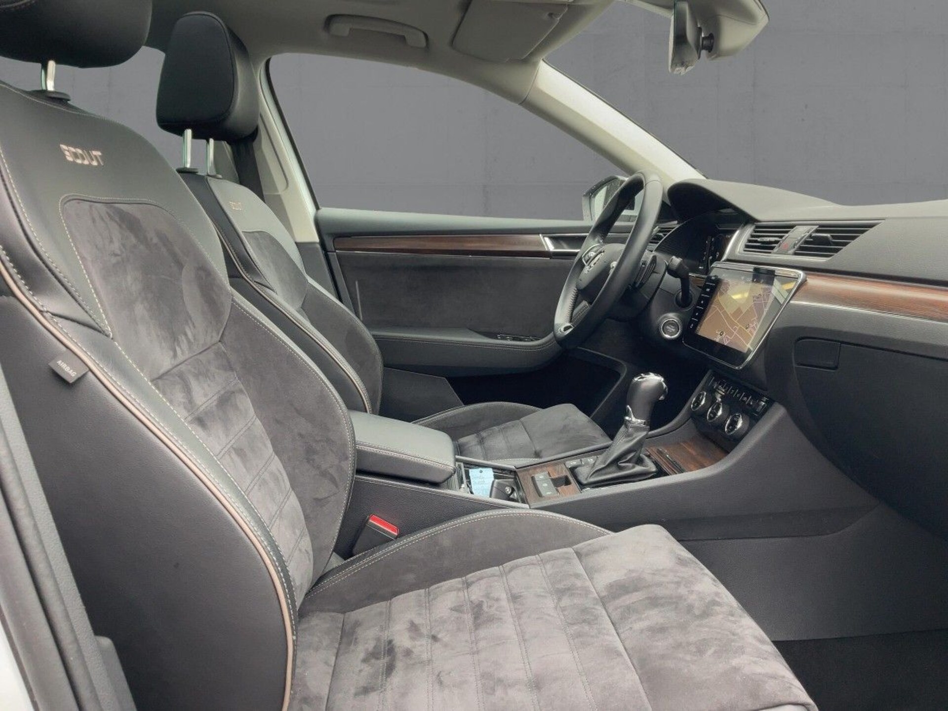 Skoda Superb Combi Scout