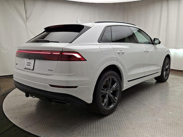 2026 Audi Q8