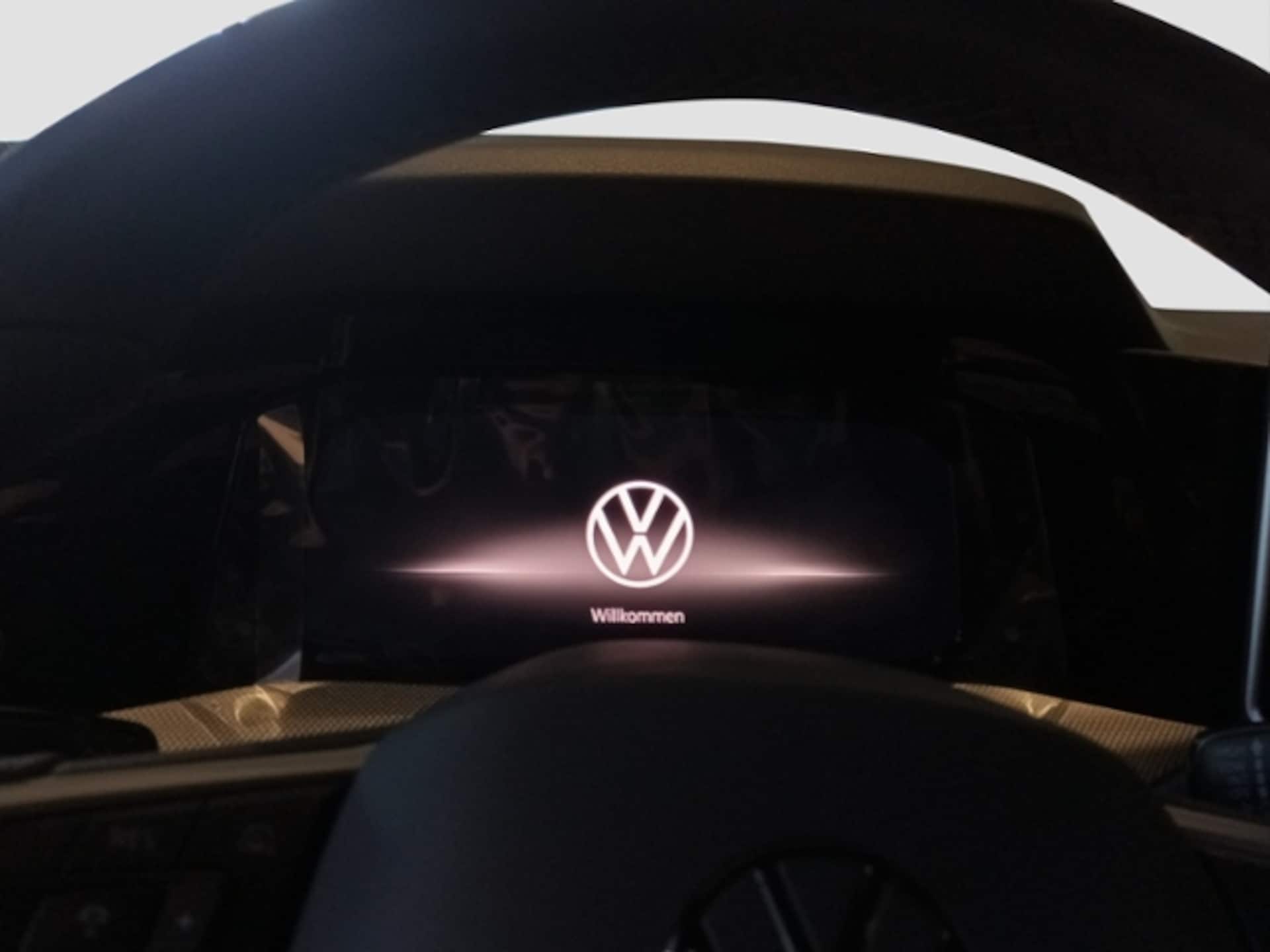Volkswagen Golf Variant R-Line