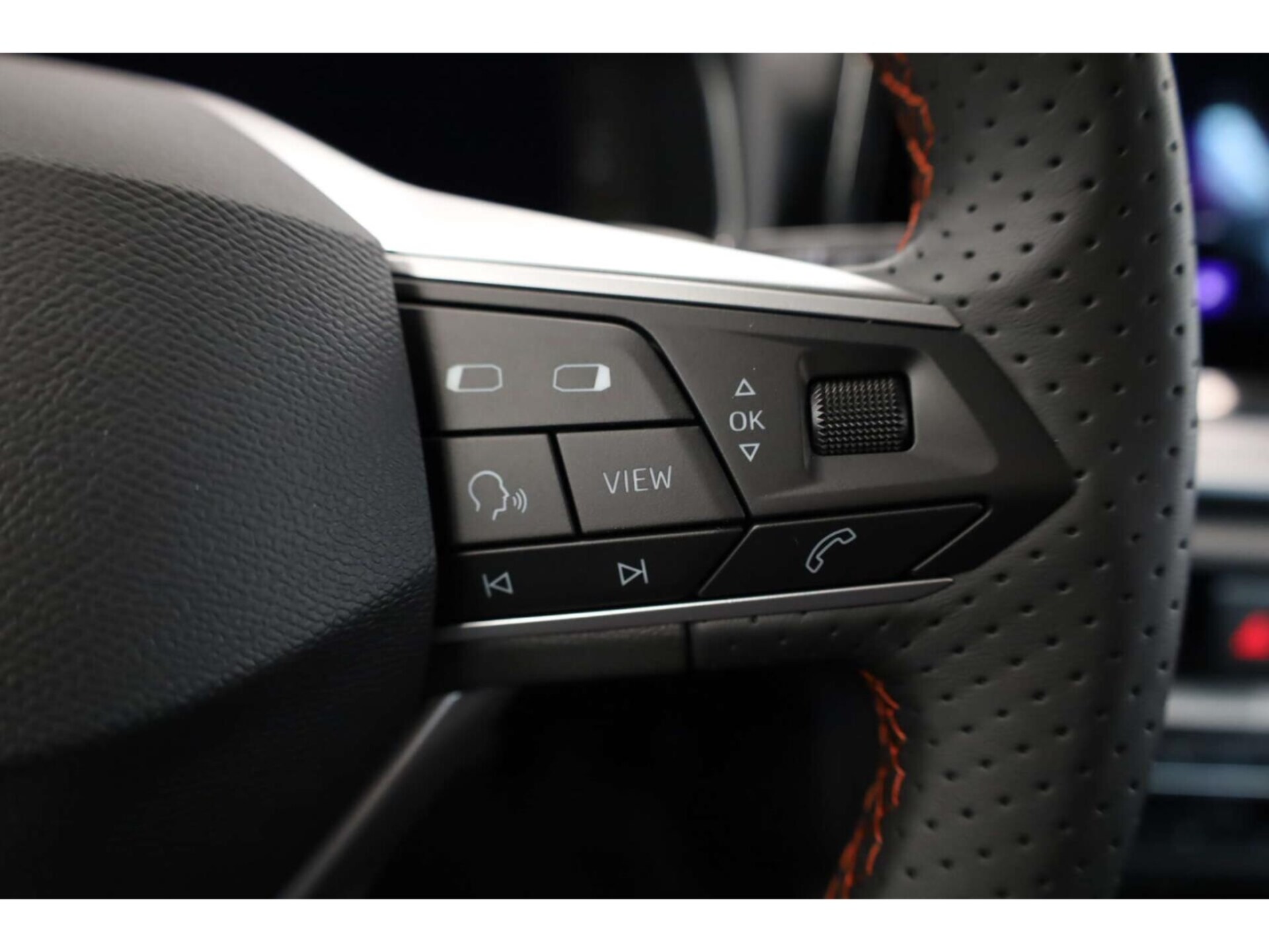SEAT Arona FR