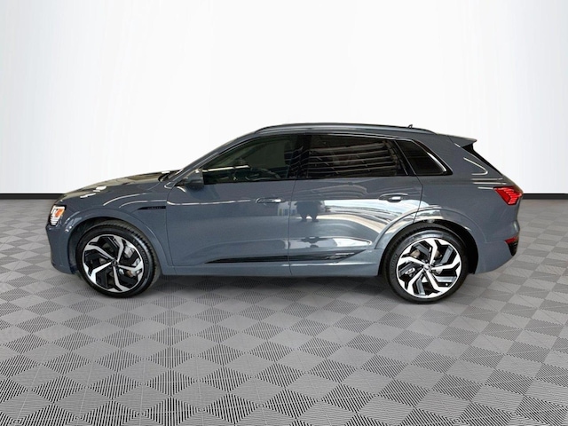 2024 Audi Q8 e-tron