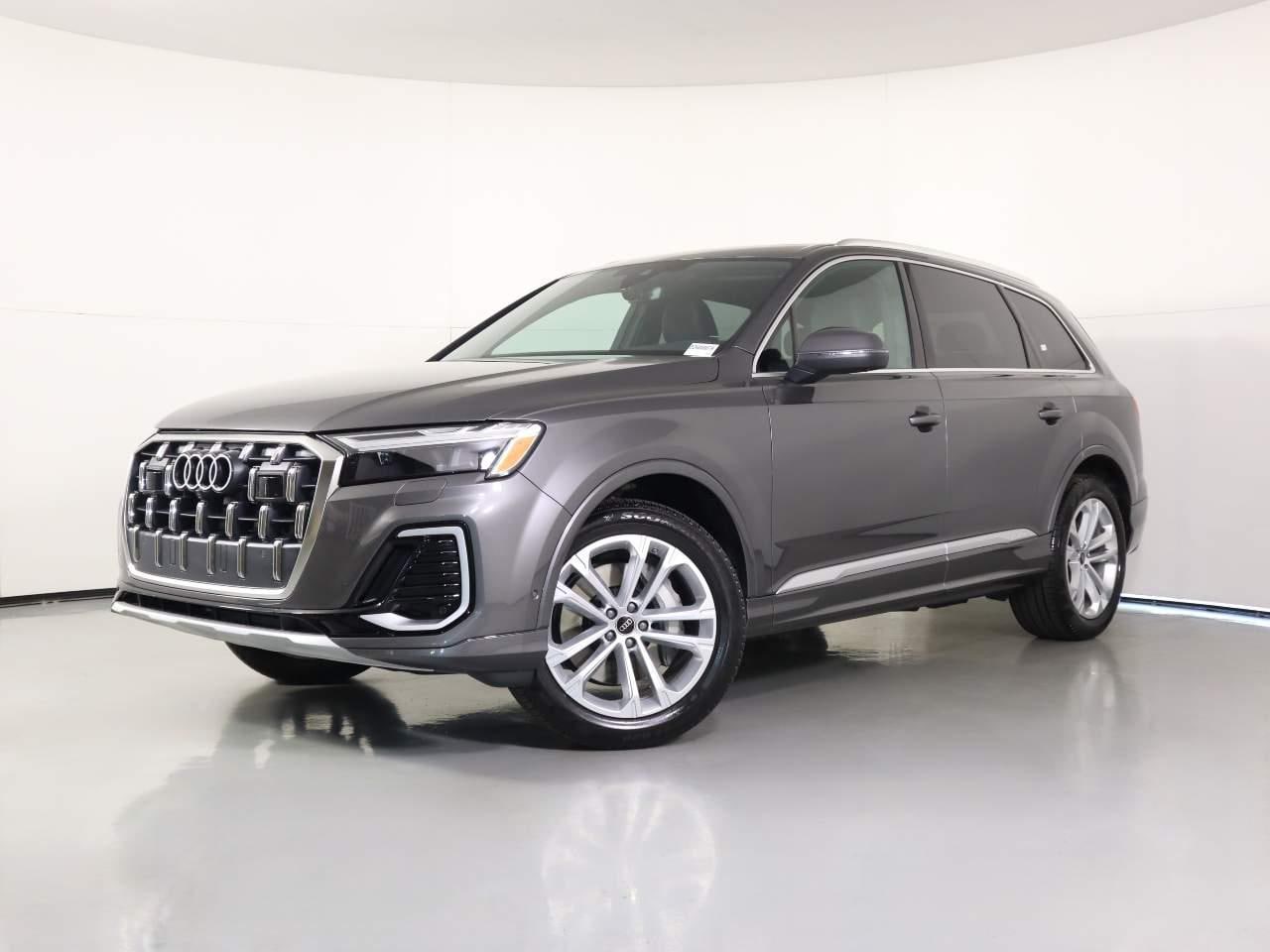 2025 Audi Q7 45 Premium quattro Tiptronic's photo