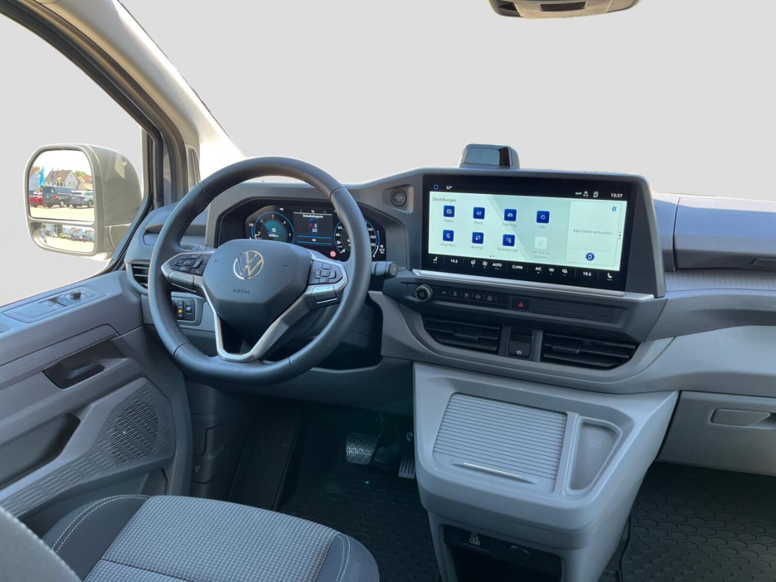 Volkswagen Transporter Kasten langer Radstand – Bild 4
