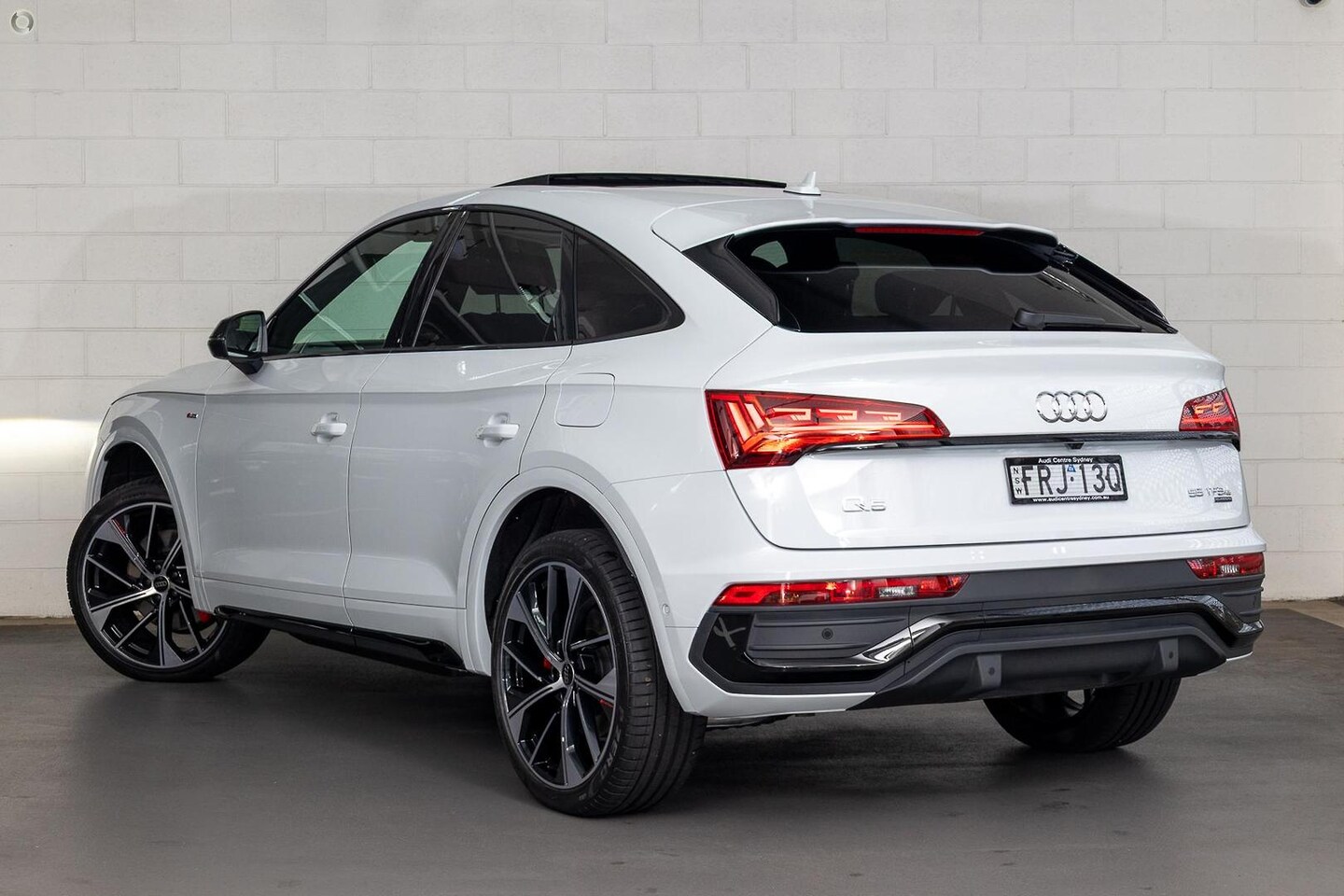 Image about Audi Q5 Sportback TFSI e 55 TFSI e quattro S tronic
