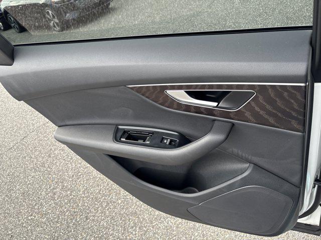 2022 Audi Q7 Premium - Photo 11