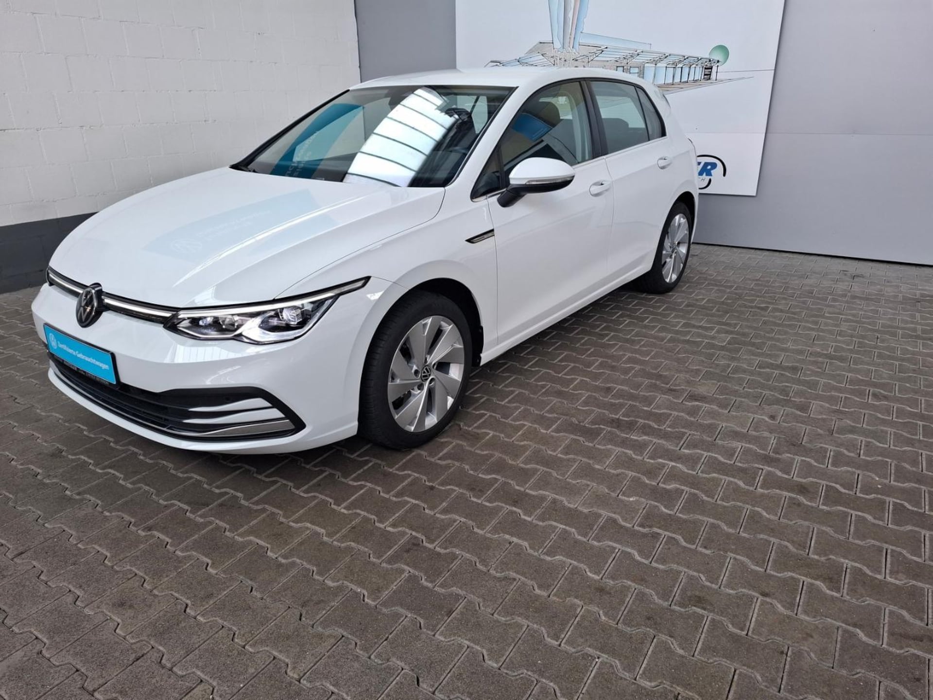 Volkswagen Golf Style