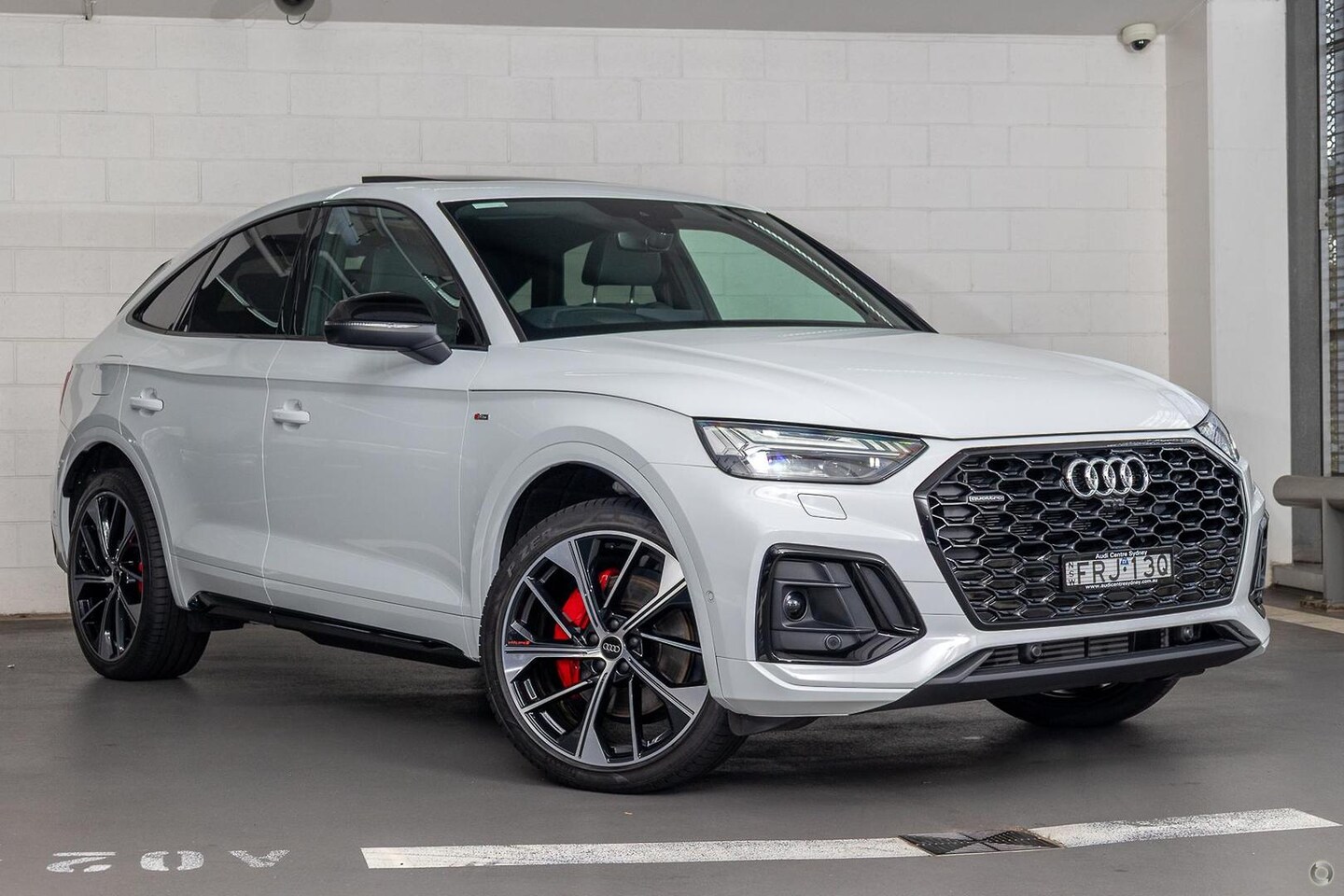 Image about Audi Q5 Sportback TFSI e 55 TFSI e quattro S tronic