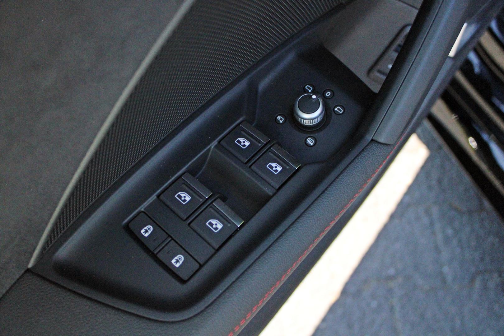 Image about Audi RS 3 Limousine TFSI quattro S tronic