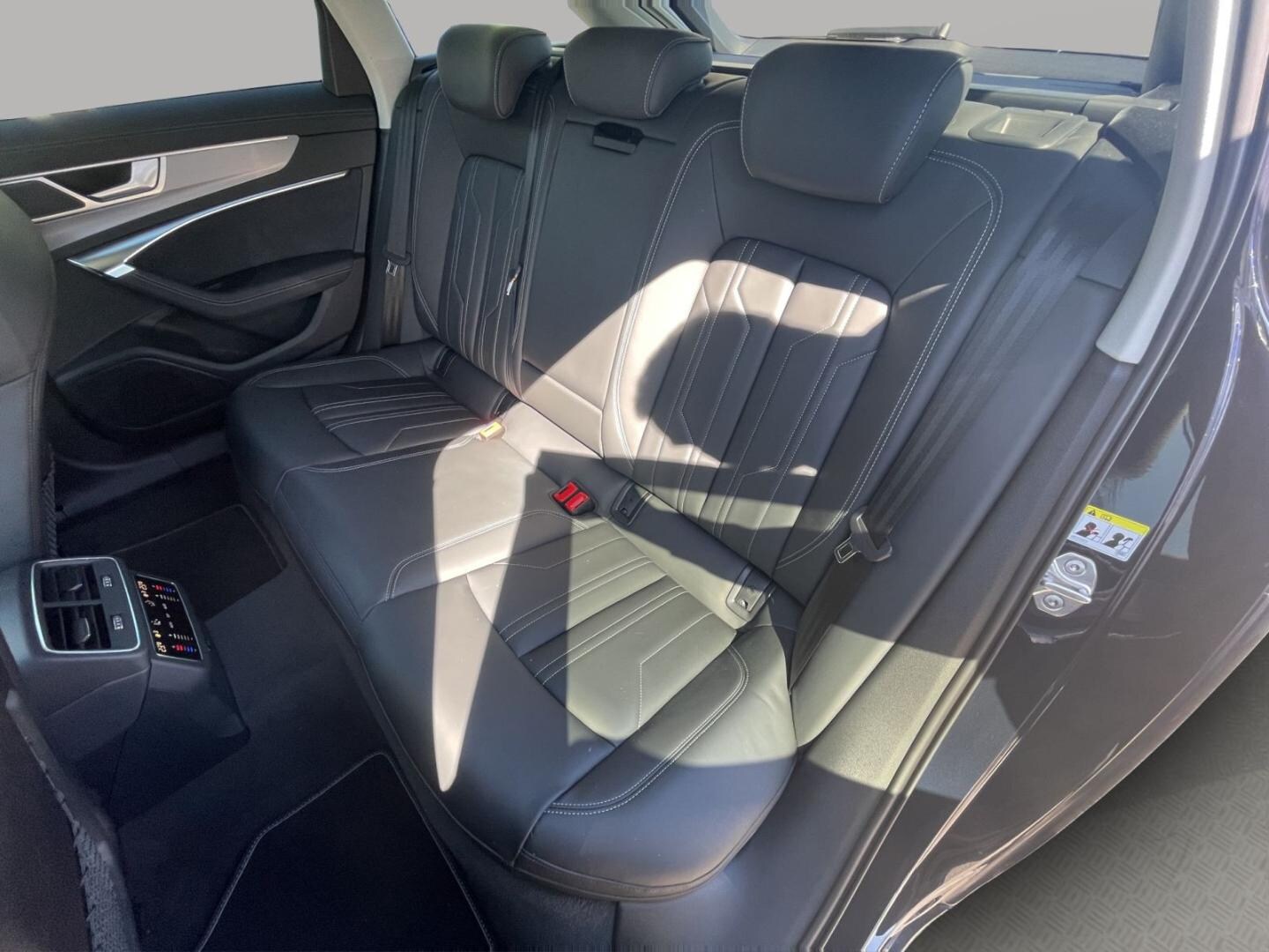 Bild über Audi S6 Avant TDI quattro tiptronic - für weitere Informationen kontaktieren Sie den Audi Partner