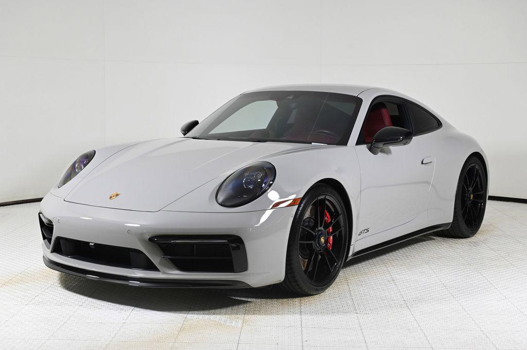 2024 Porsche 911 GTS