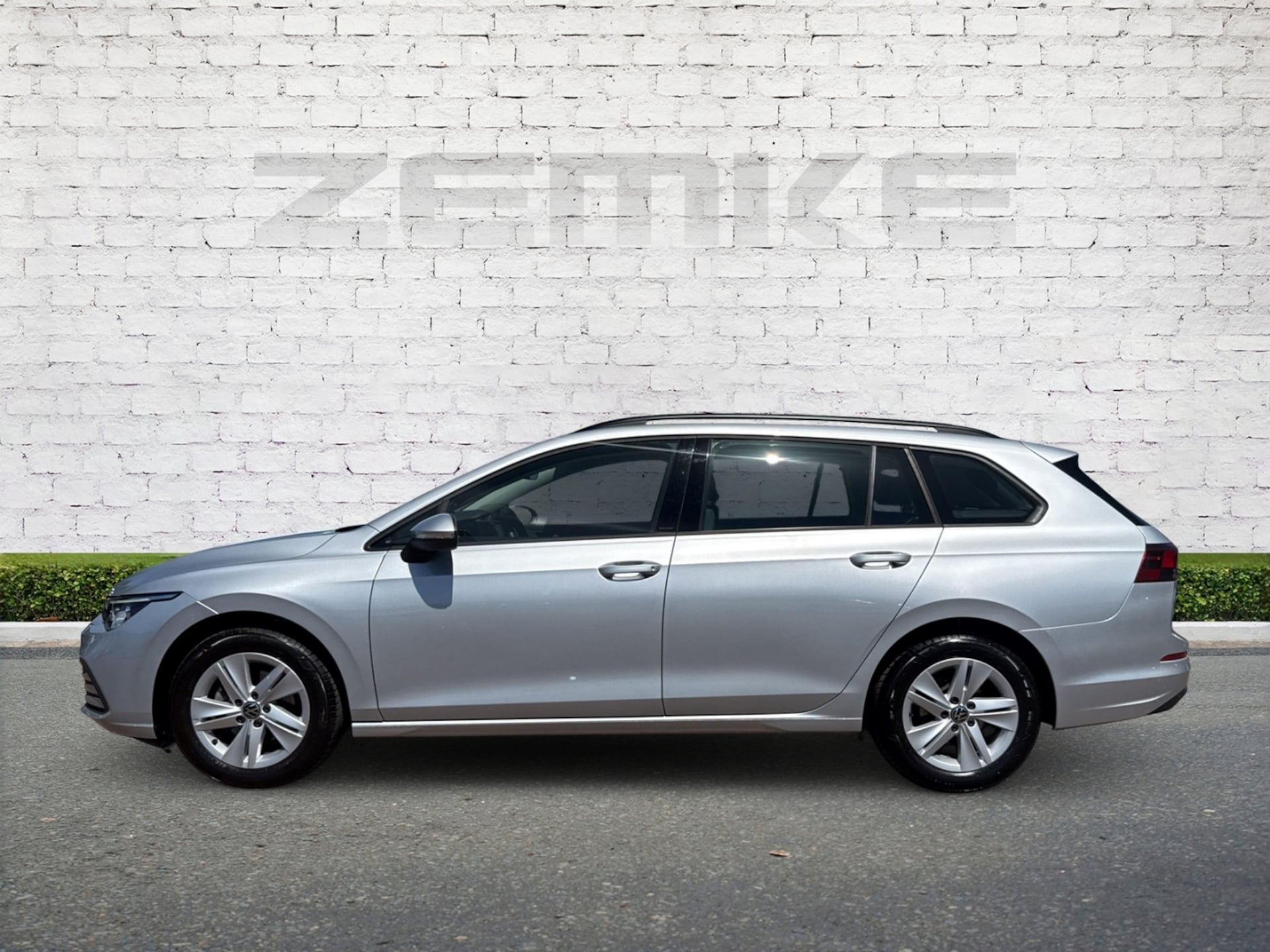 Volkswagen Golf Variant Life