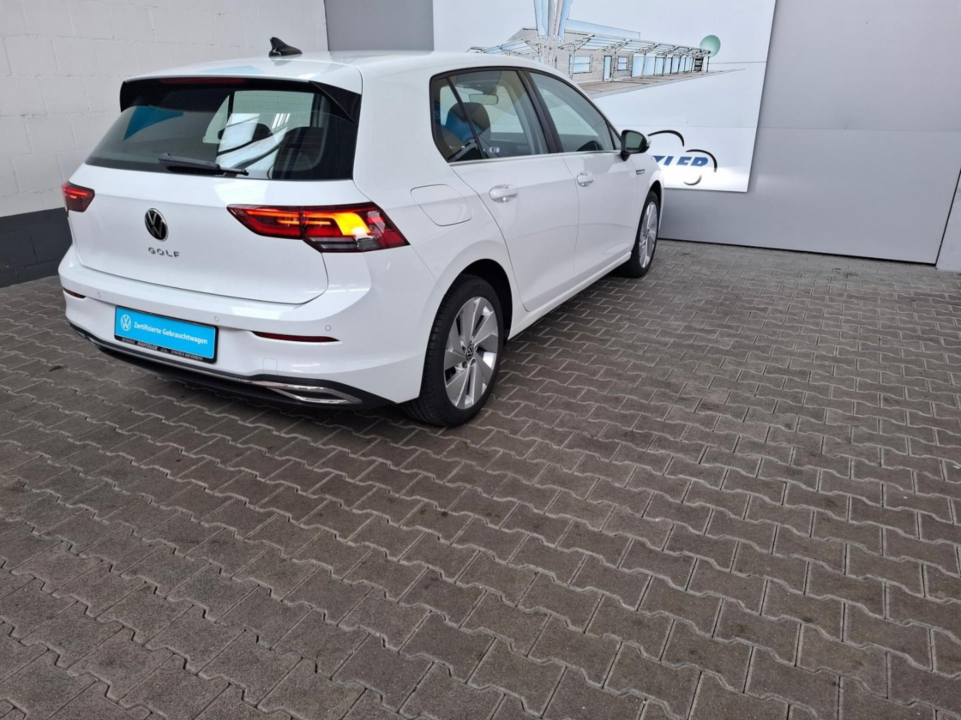 Volkswagen Golf Style