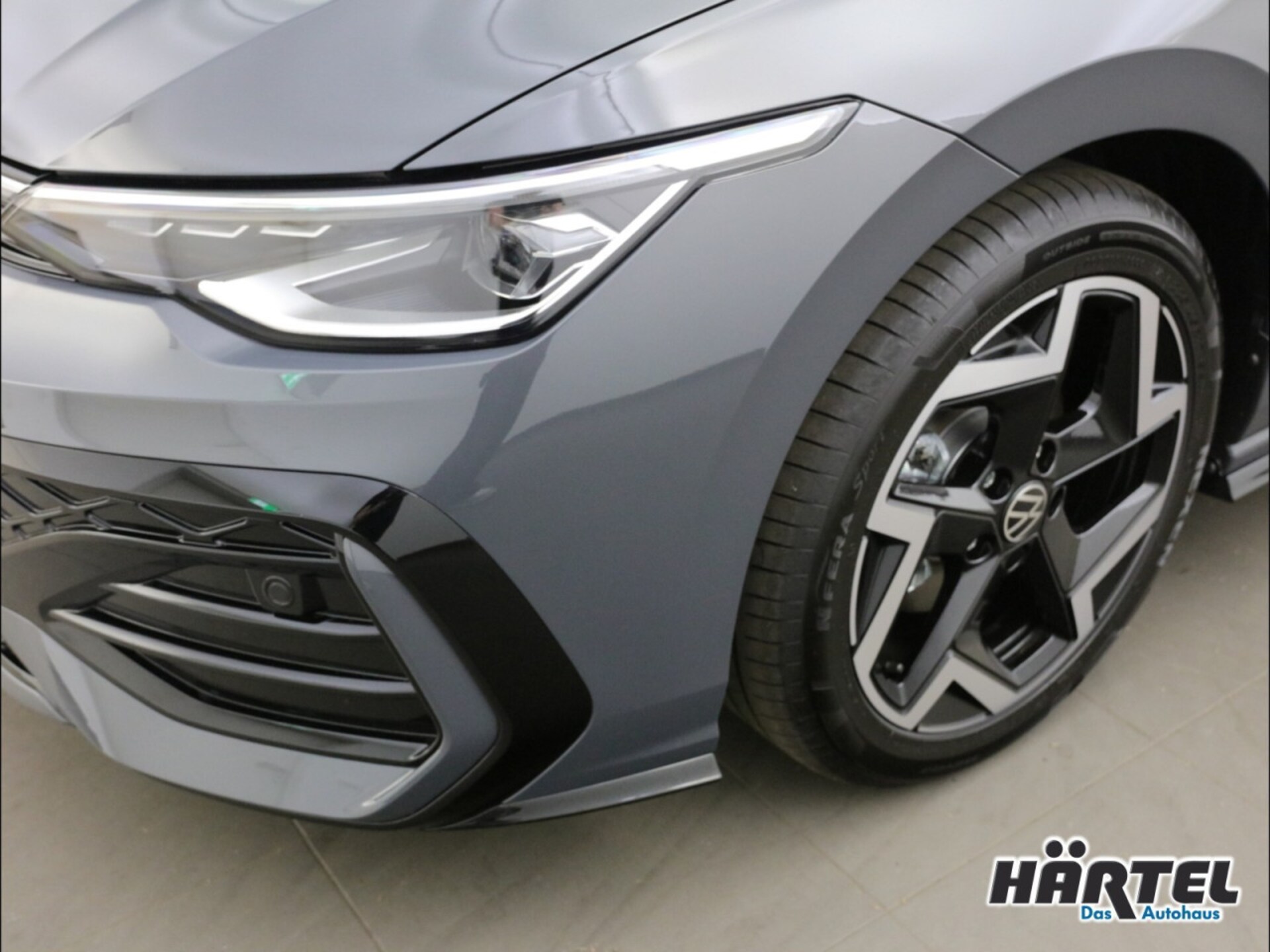 Volkswagen Golf R-Line