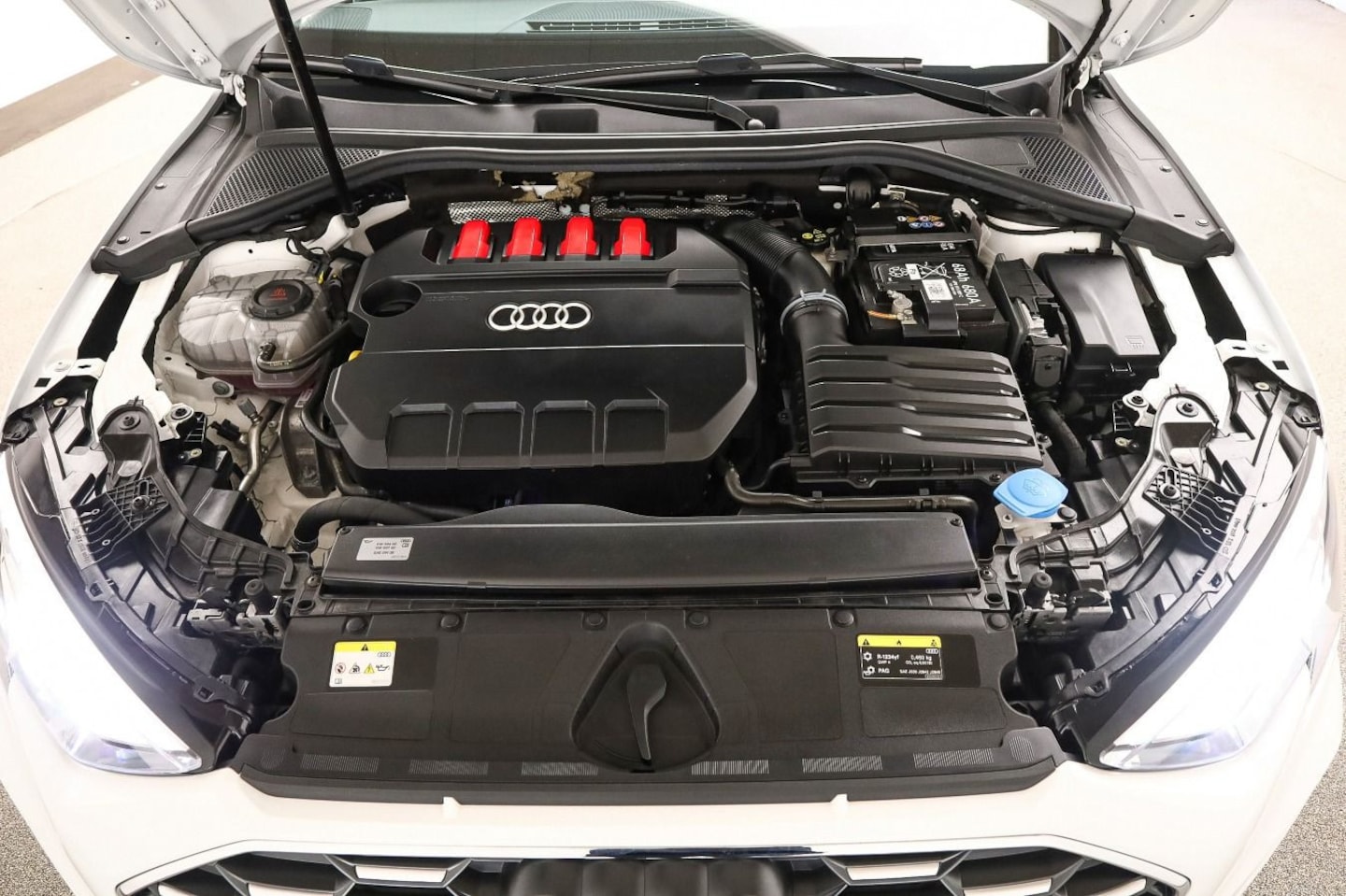 Bild über Audi S3 Sportback TFSI quattro S tronic - für weitere Informationen kontaktieren Sie den Audi Partner
