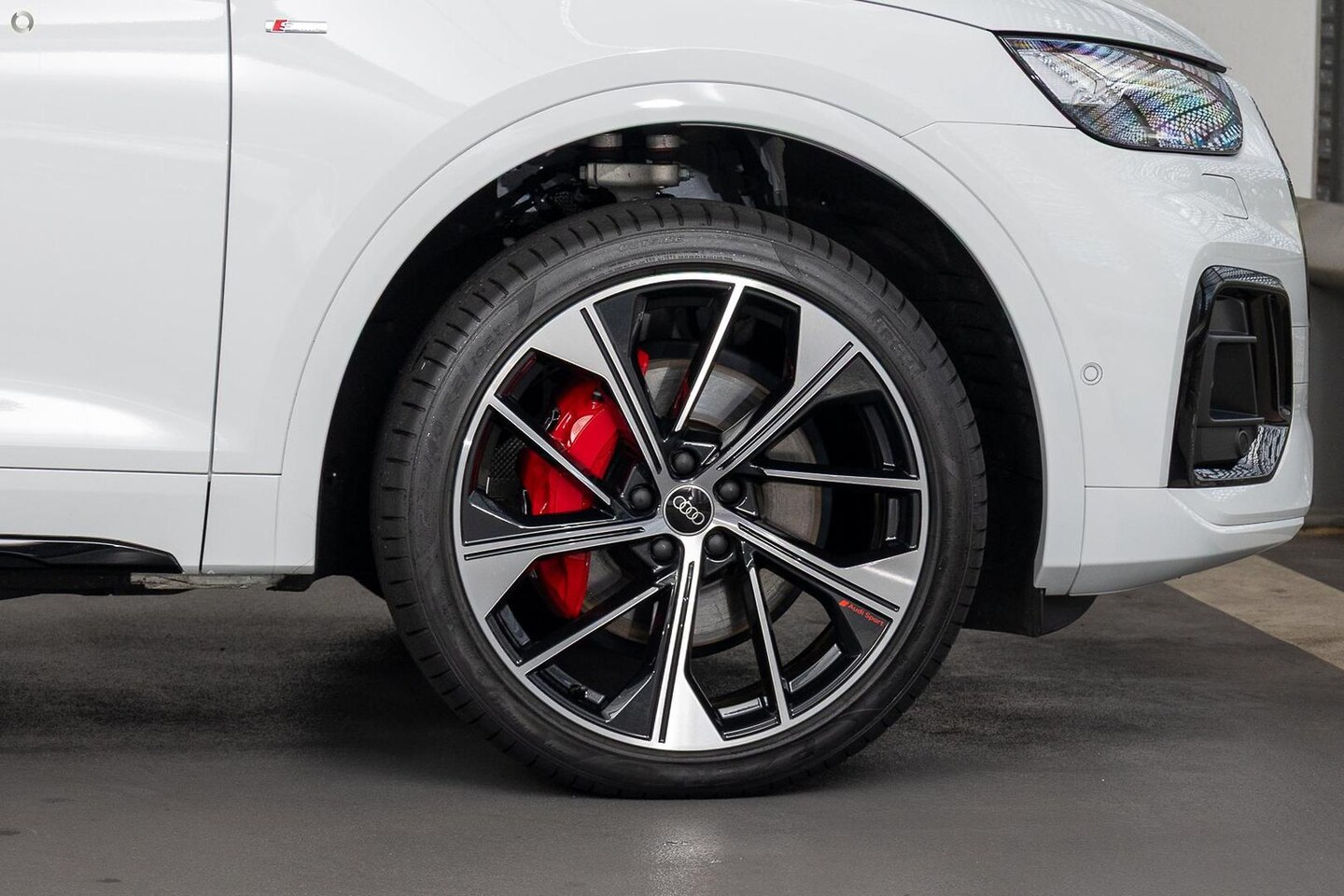 Image about Audi Q5 Sportback TFSI e 55 TFSI e quattro S tronic