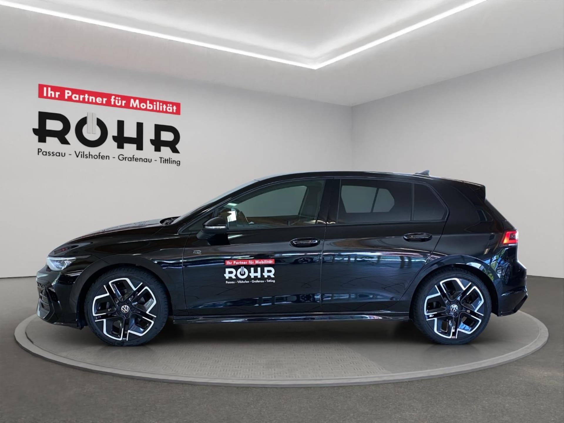 Volkswagen Golf R-Line