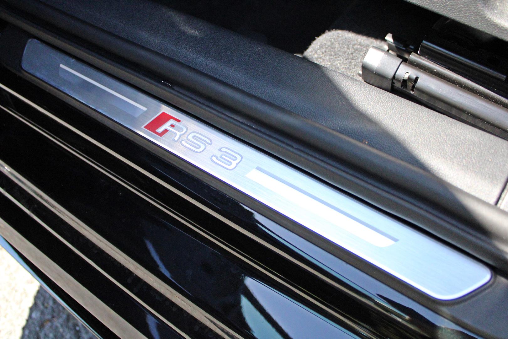 Image about Audi RS 3 Limousine TFSI quattro S tronic