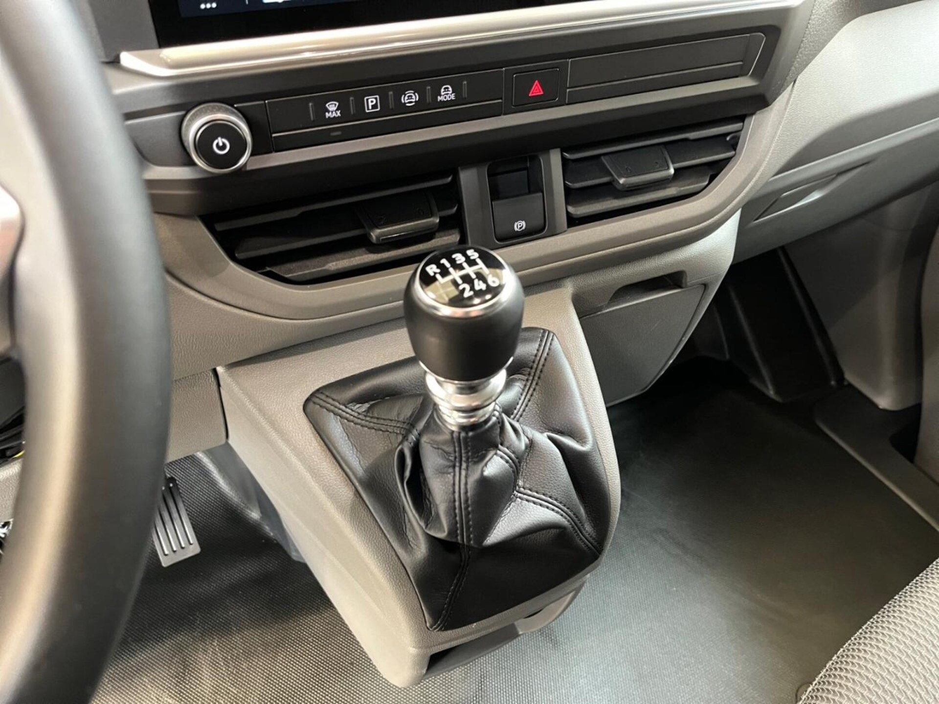 Volkswagen Transporter Kasten kurzer Radstand