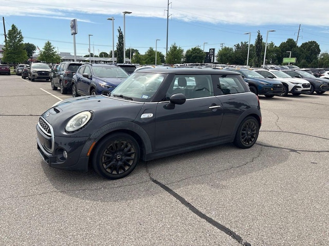 2018 MINI