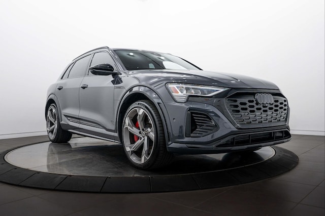 2024 Audi SQ8 e-tron