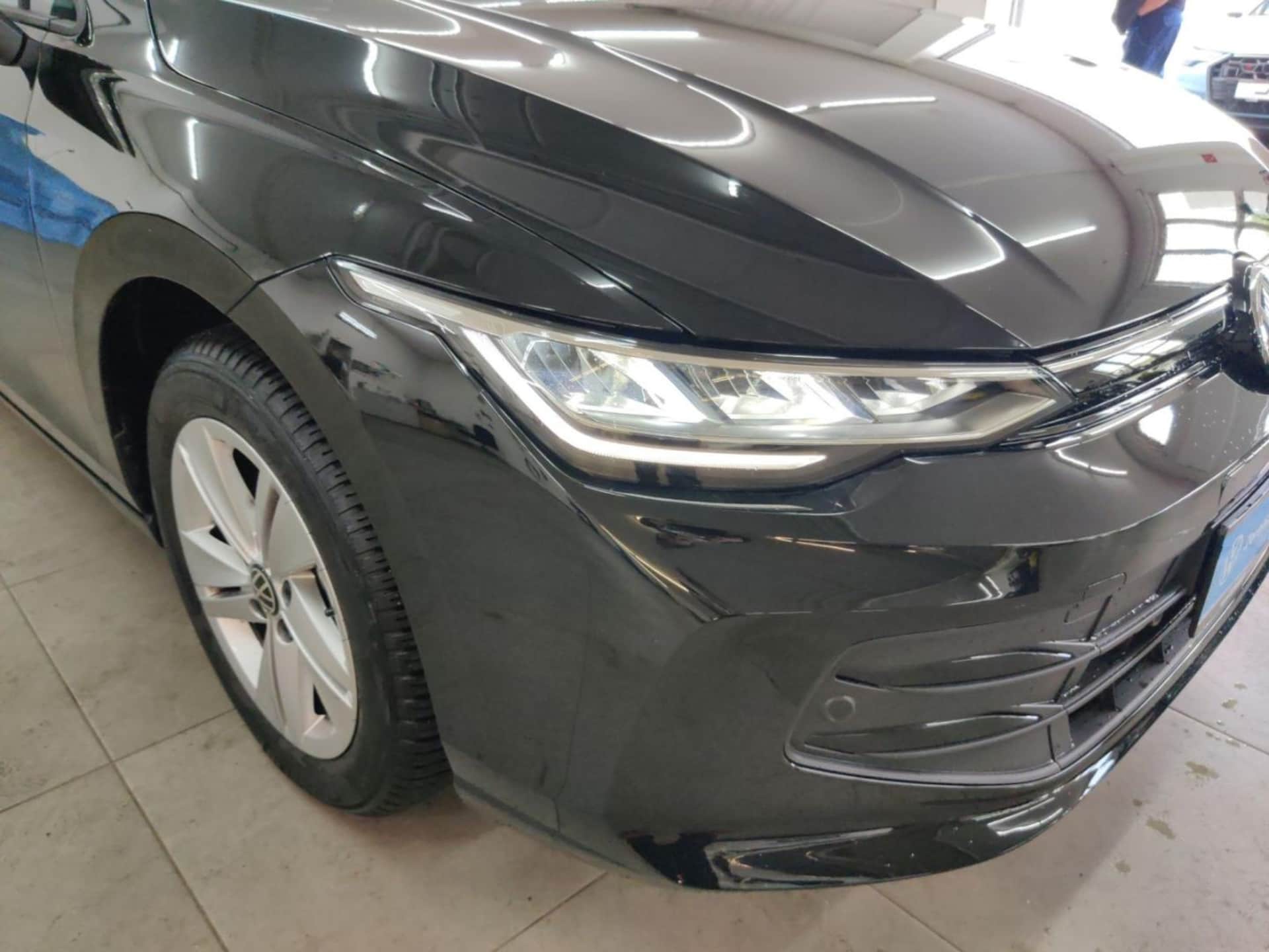 Volkswagen Golf Variant Life