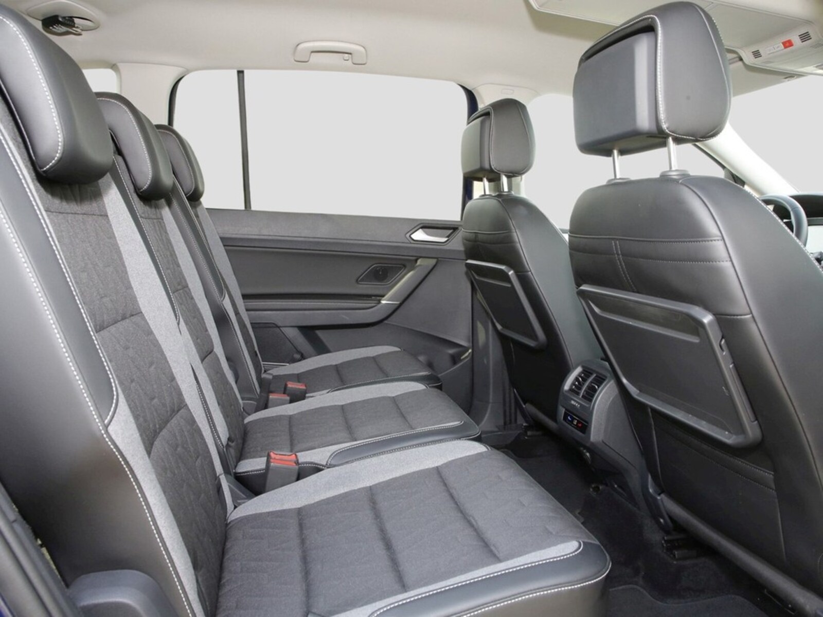 Volkswagen Touran – Bild 11