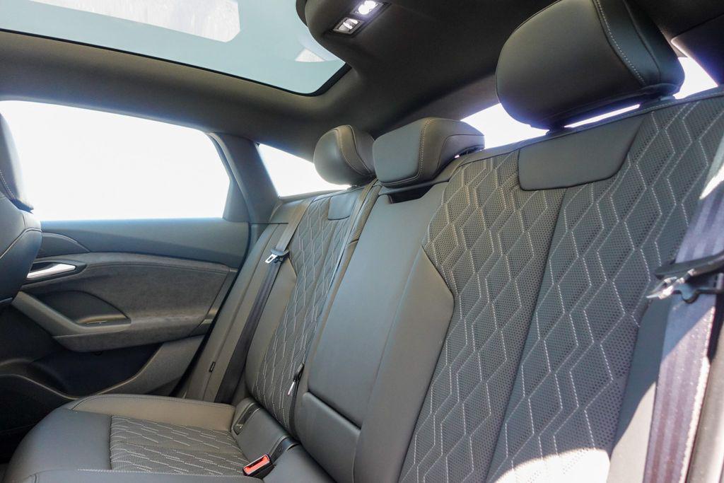 2025 Audi S6 Sportback e-tron Premium Plus - Photo 22